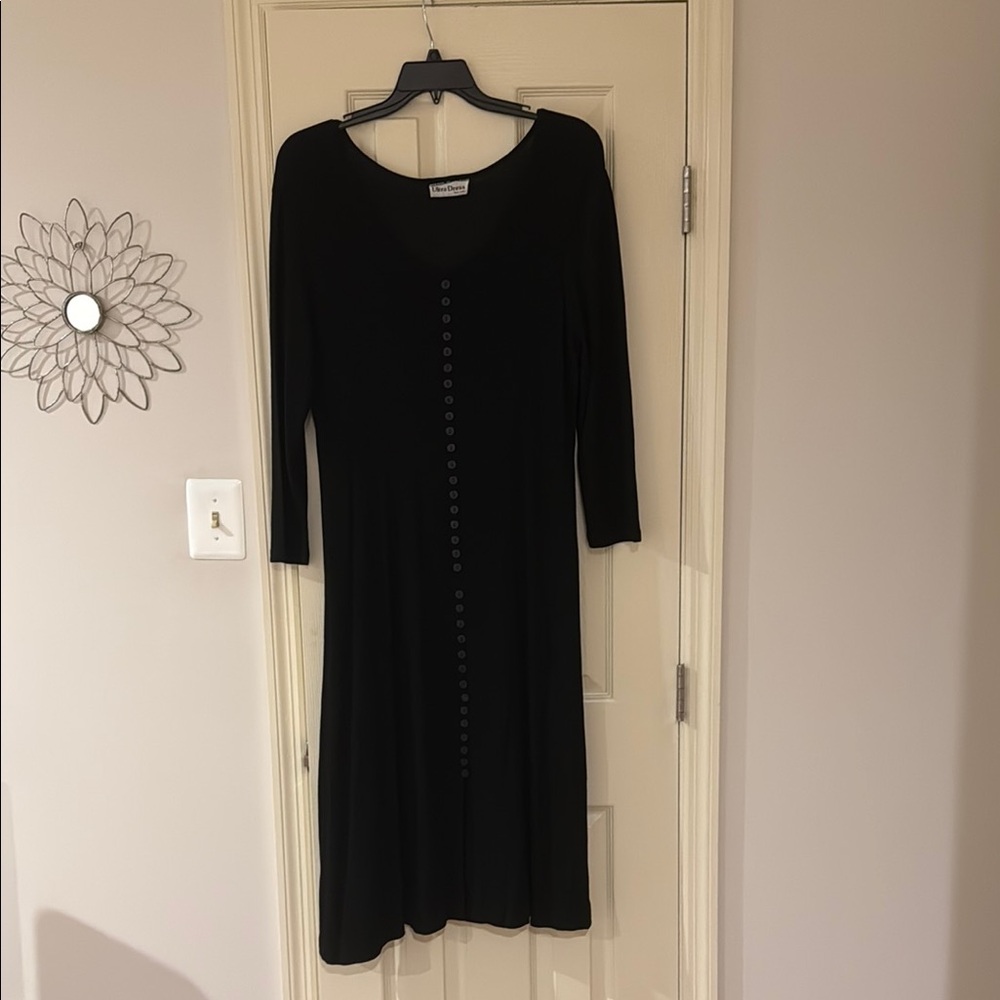 Elegant Black Button-Down Midi Dress, size XL